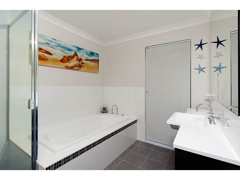 7 Huntingdale Close, Shell Cove NSW 2529