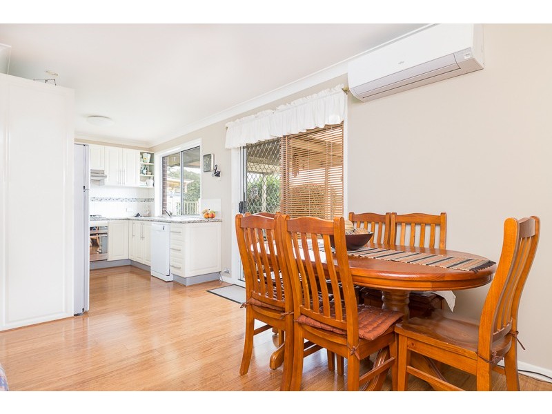 12 Huon Crescent, Albion Park NSW 2527