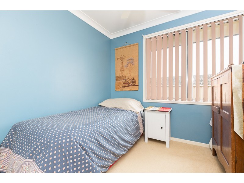 12 Huon Crescent, Albion Park NSW 2527