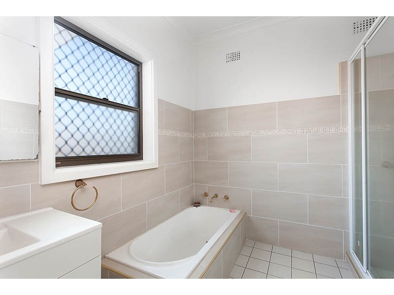 75 Robertson Street, Port Kembla NSW 2505