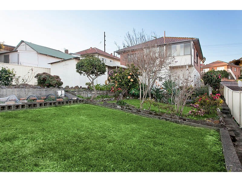 75 Robertson Street, Port Kembla NSW 2505
