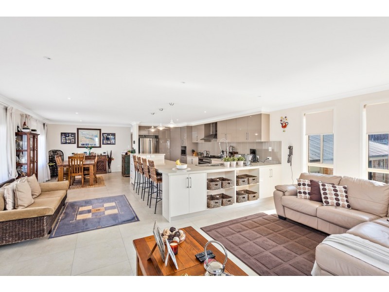 103 College Avenue, Flinders NSW 2529