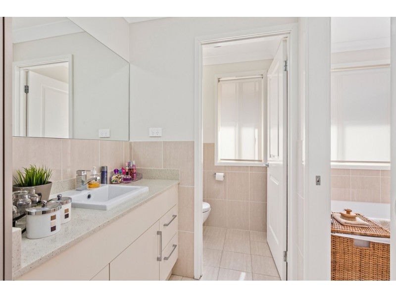 103 College Avenue, Flinders NSW 2529