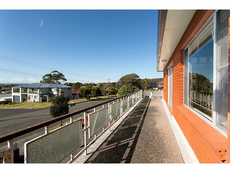 1 Fitzroy Place, Barrack Heights NSW 2528