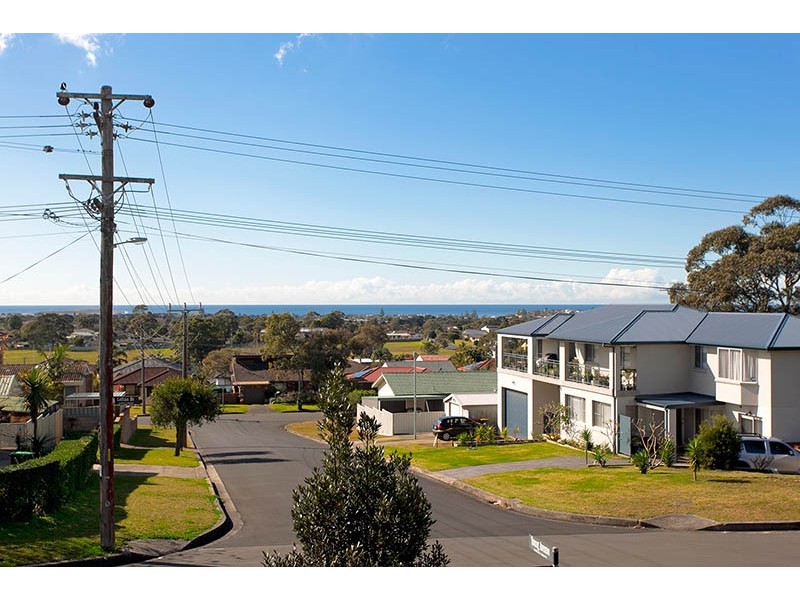 1 Fitzroy Place, Barrack Heights NSW 2528