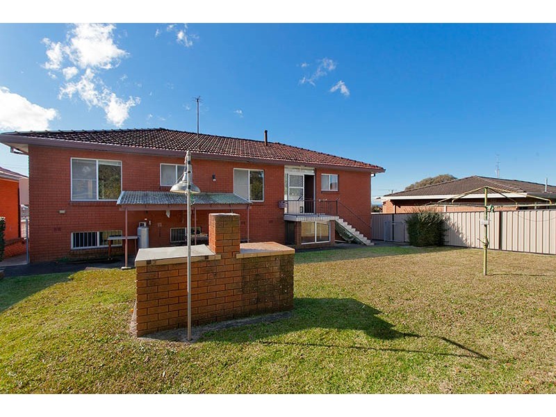 1 Fitzroy Place, Barrack Heights NSW 2528