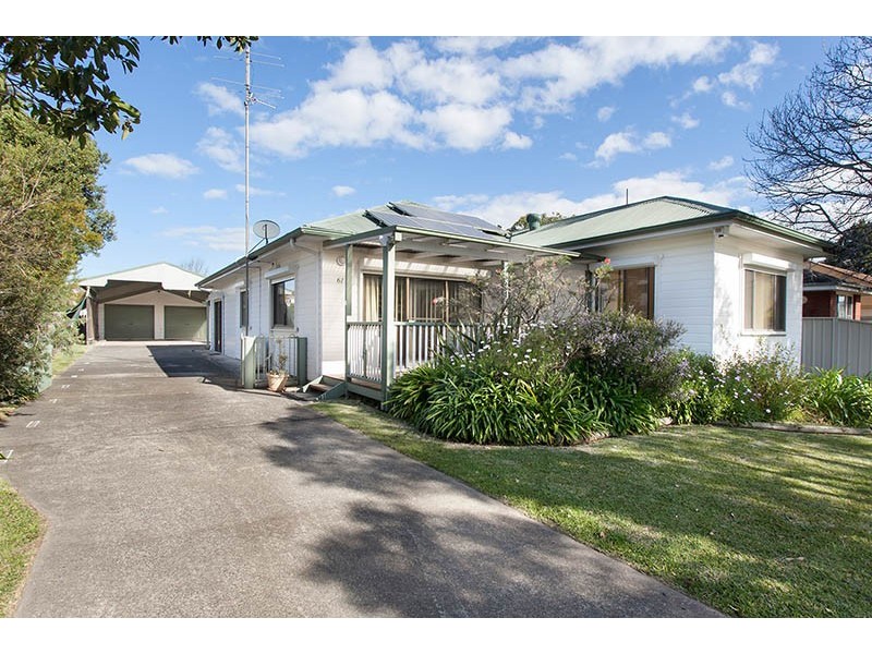 61 Deakin Street, Oak Flats NSW 2529