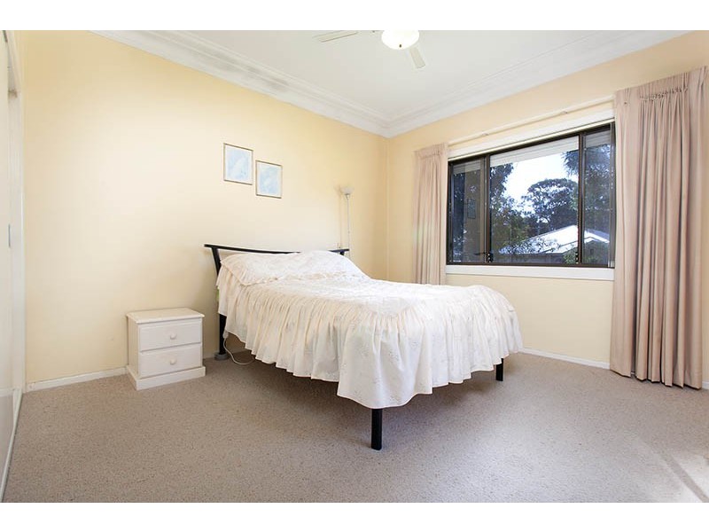 61 Deakin Street, Oak Flats NSW 2529