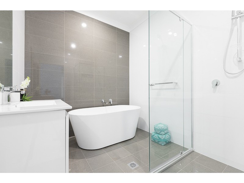 1 Rangoon Avenue, Shell Cove NSW 2529