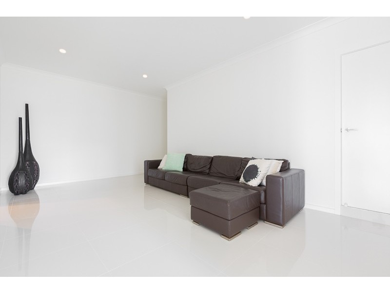 1 Rangoon Avenue, Shell Cove NSW 2529