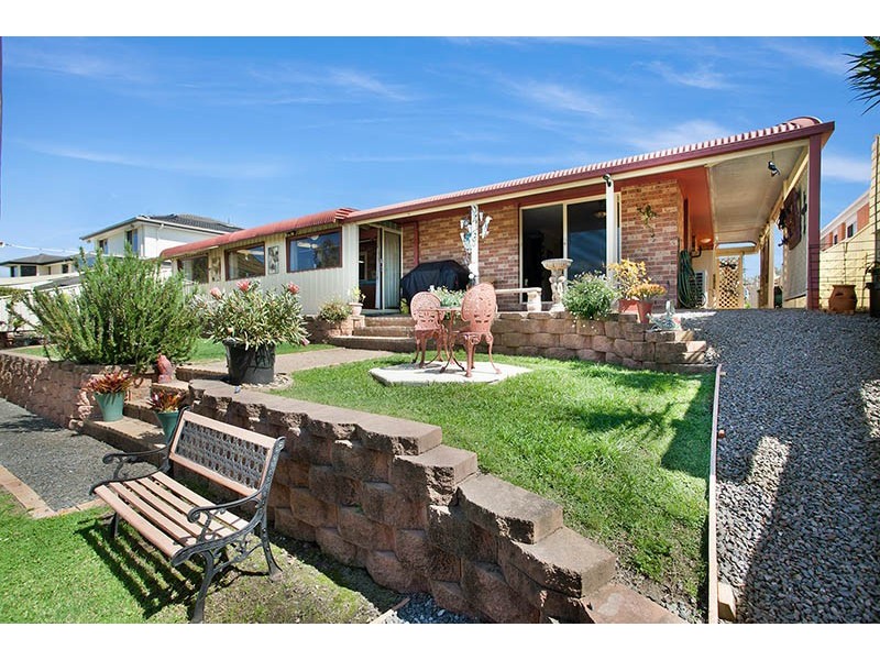 22 Shearwater Boulevard, Albion Park Rail NSW 2527