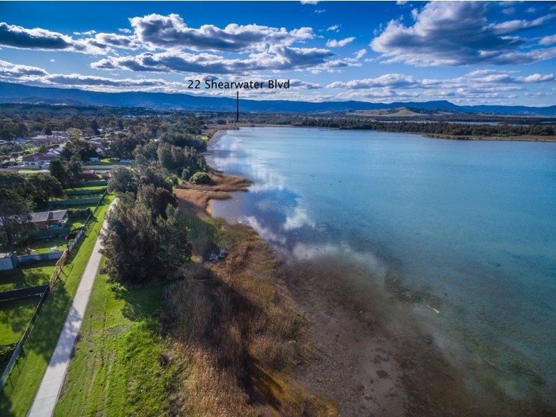 22 Shearwater Boulevard, Albion Park Rail NSW 2527