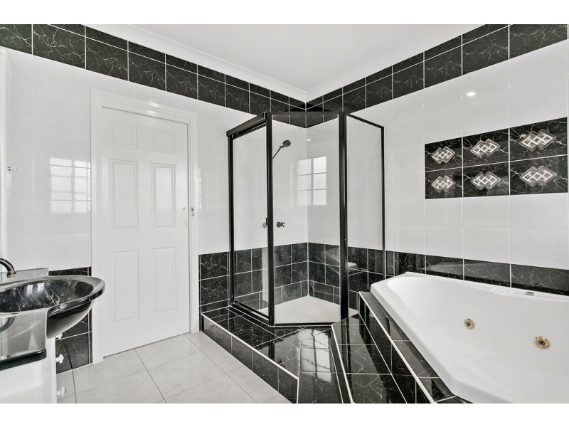 1 Lavender Grove, Shellharbour NSW 2529