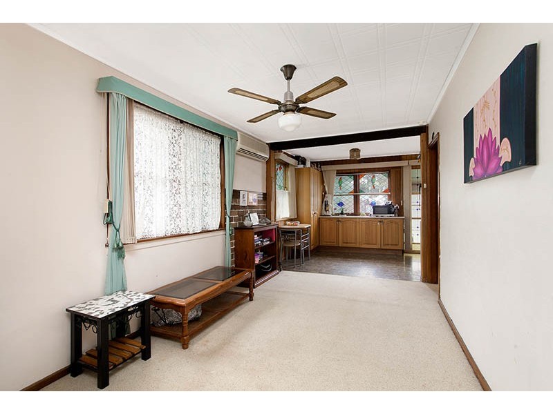 6 Johnston Street, Warilla NSW 2528