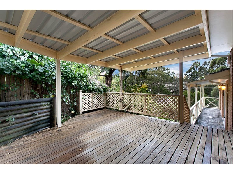 3 Aminya Place, Farmborough Heights NSW 2526