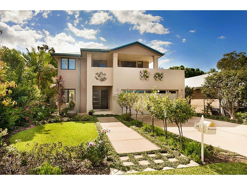15 Newton Crescent, Oak Flats NSW 2529