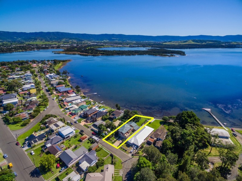 15 Newton Crescent, Oak Flats NSW 2529