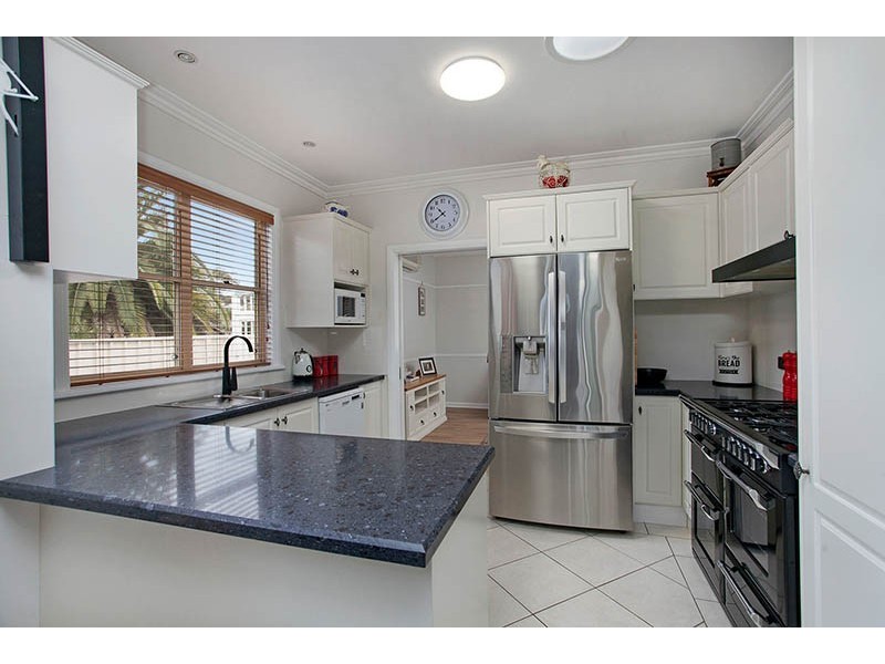 80 Koona Street, Albion Park Rail NSW 2527