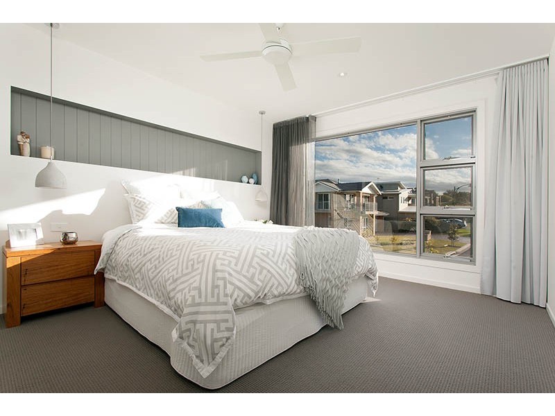 13 Knoll Drive, Shell Cove NSW 2529