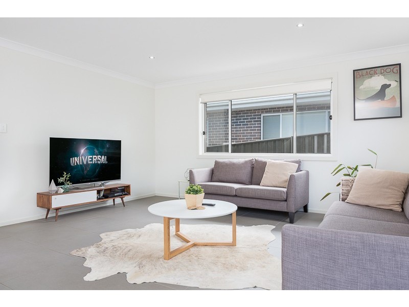 13 Cascade Circuit, Albion Park NSW 2527