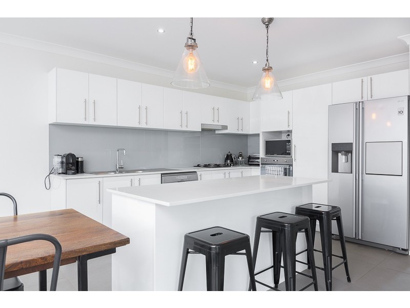 13 Cascade Circuit, Albion Park NSW 2527