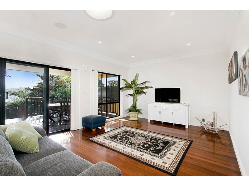 1 Eastern Avenue, Shellharbour NSW 2529