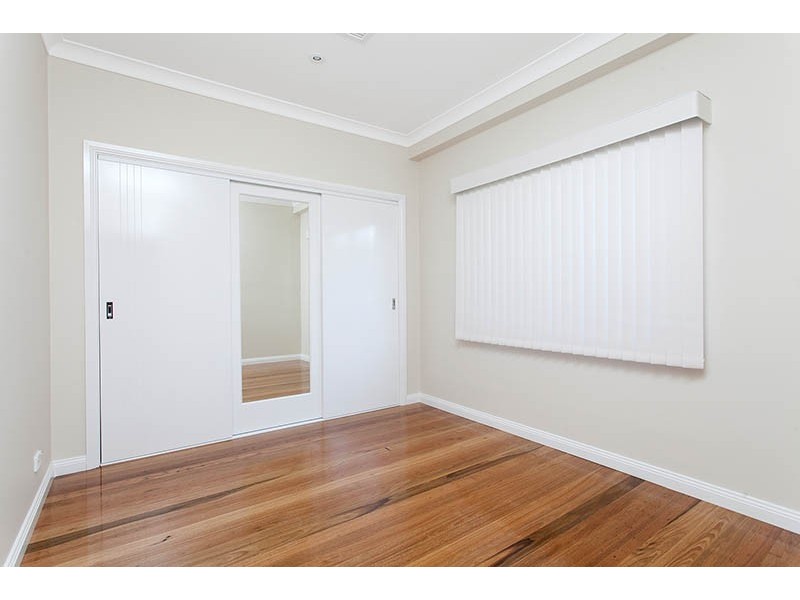2A Antrim Avenue, Warilla NSW 2528
