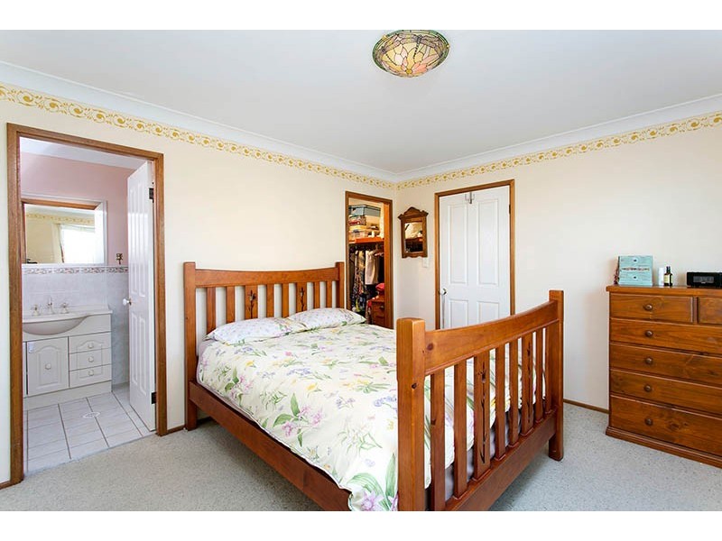 32 The Circuit, Shellharbour NSW 2529