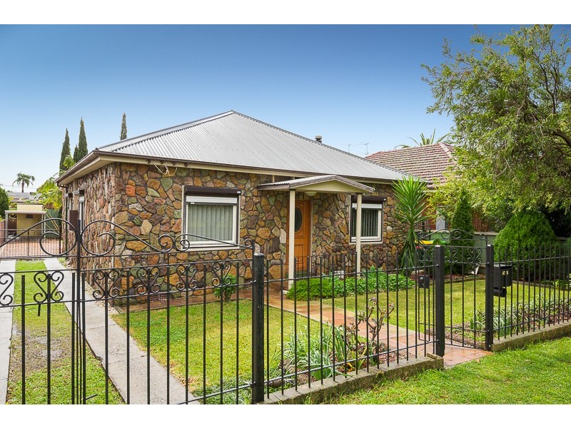 52 Merrett Avenue, Cringila NSW 2502