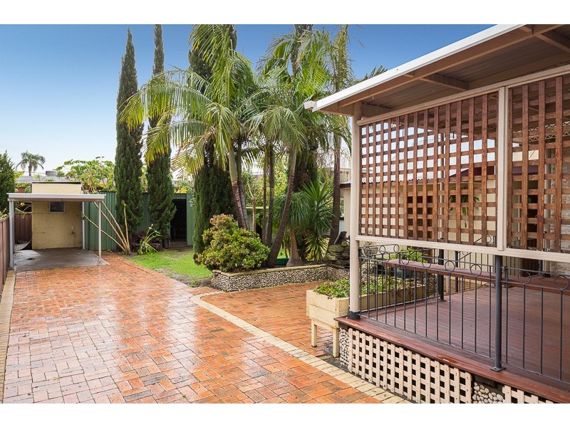52 Merrett Avenue, Cringila NSW 2502