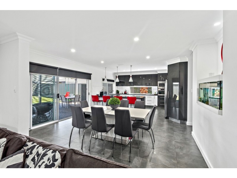 9 Peninsula Avenue, Haywards Bay NSW 2530