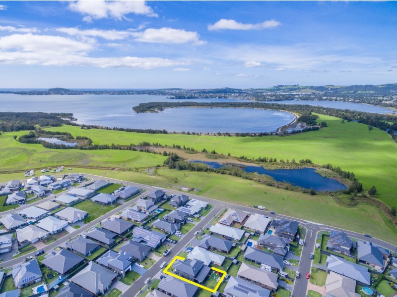 9 Peninsula Avenue, Haywards Bay NSW 2530