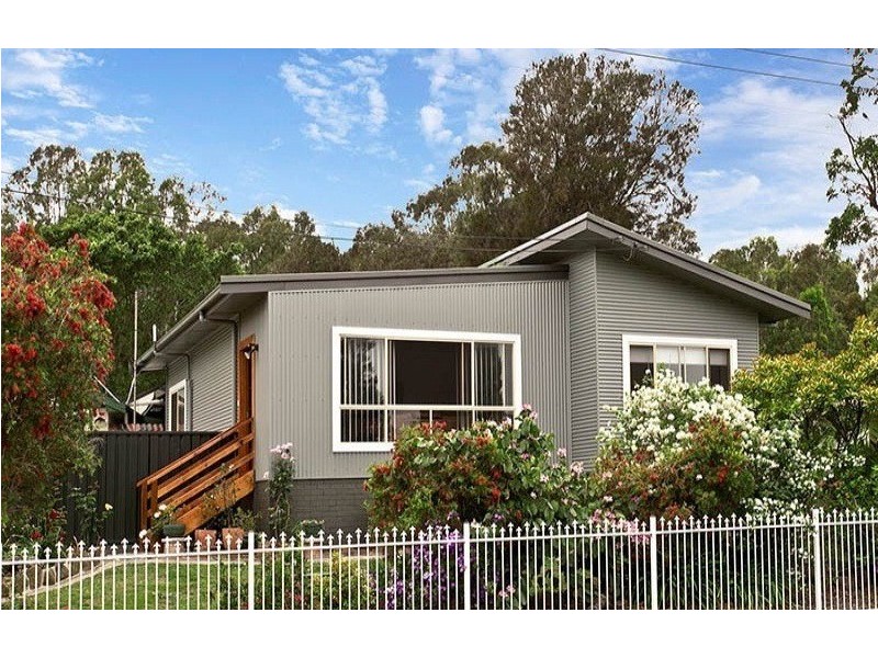 54 Lake Entrance Road, Oak Flats NSW 2529
