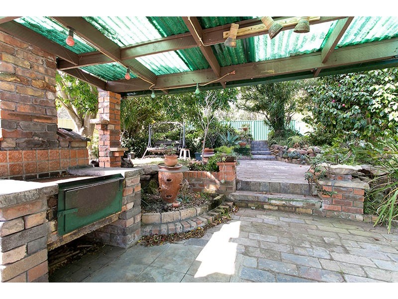 54 Lake Entrance Road, Oak Flats NSW 2529