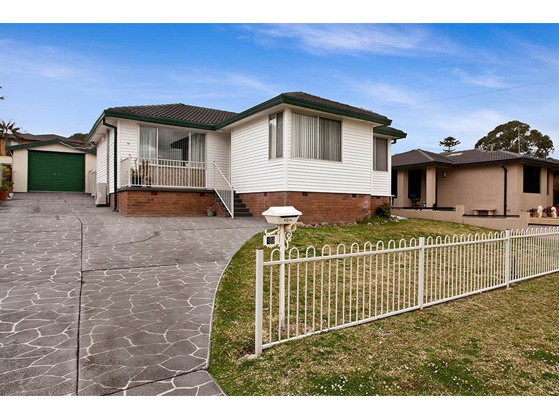 19 Henricks Parade, Mount Warrigal NSW 2528