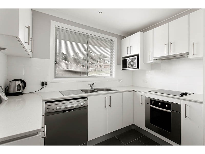 2/53 Cabernet Drive, Dapto NSW 2530