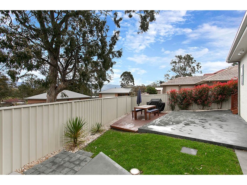 2/53 Cabernet Drive, Dapto NSW 2530