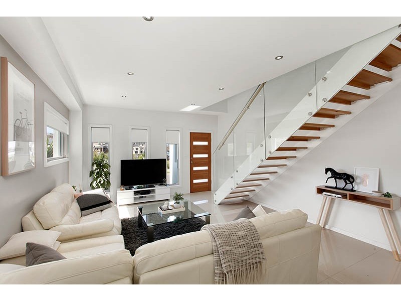 7 Rosemont Circuit, Flinders NSW 2529