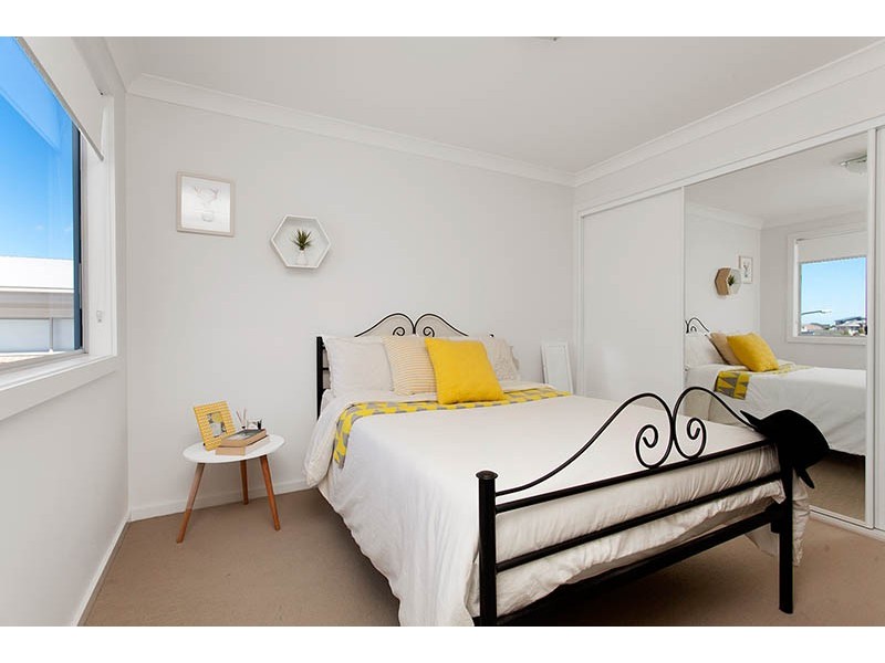 7 Rosemont Circuit, Flinders NSW 2529