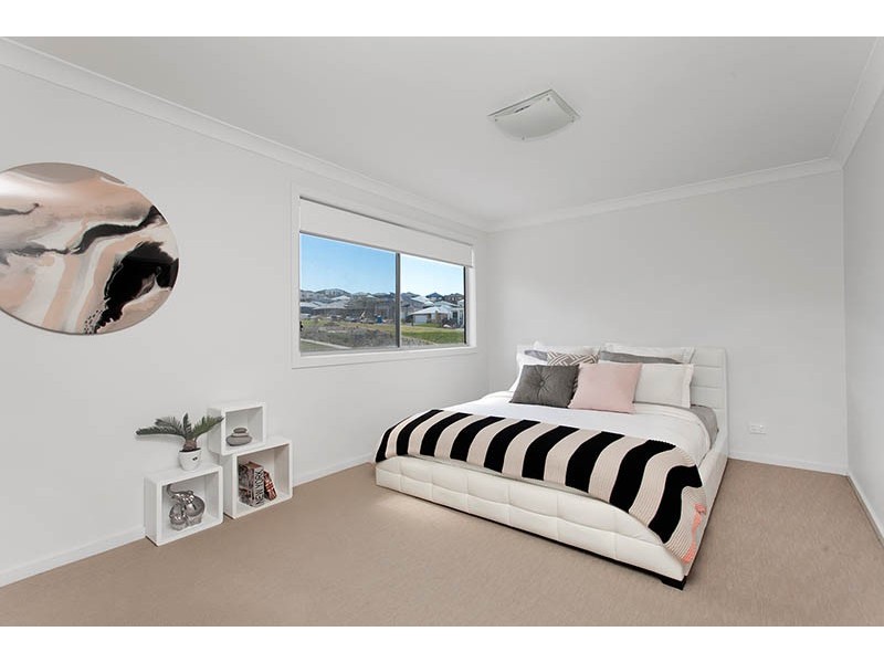 7 Rosemont Circuit, Flinders NSW 2529