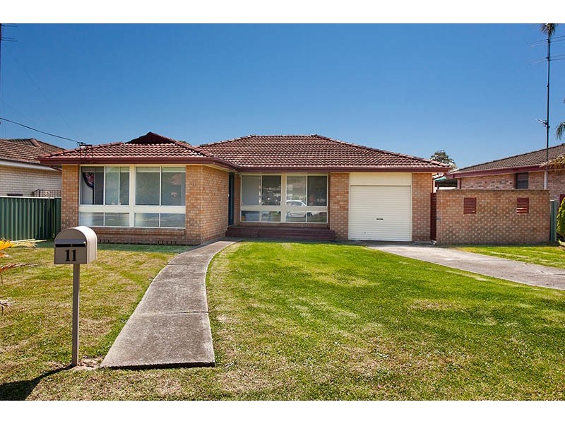 11 Brigadoon Circuit, Oak Flats NSW 2529