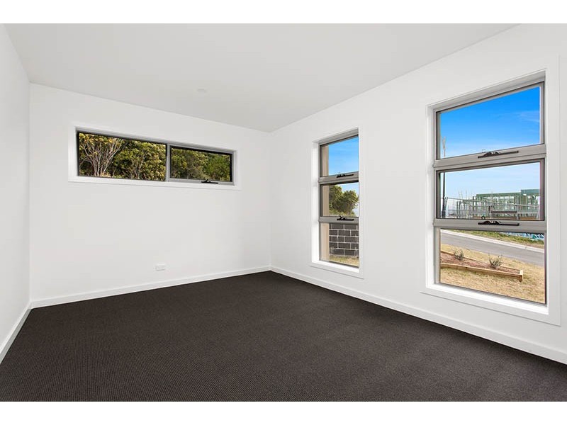 2 Horizons Avenue, Shell Cove NSW 2529