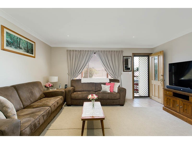 5 Brisbane Place, Barrack Heights NSW 2528