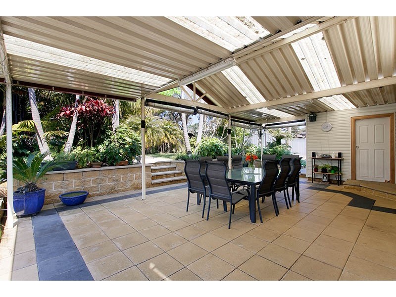 5 Brisbane Place, Barrack Heights NSW 2528