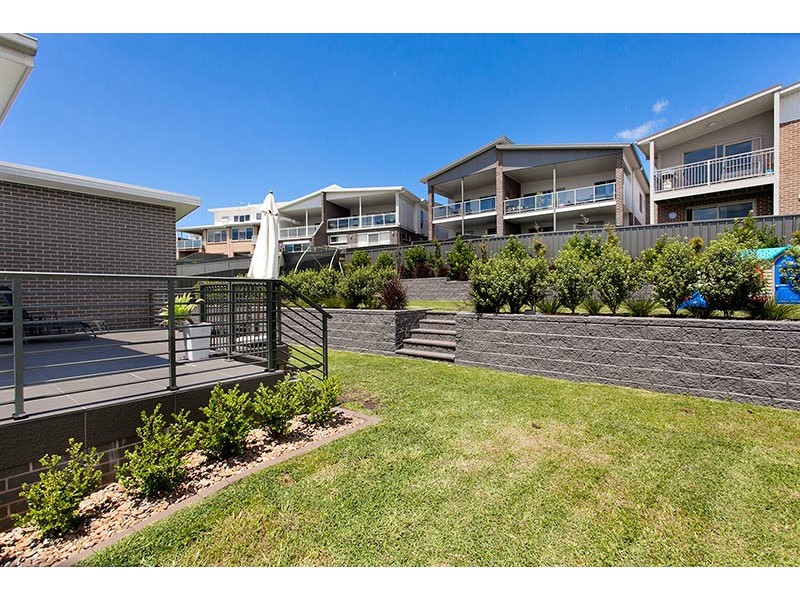 9 Dillon Road, Flinders NSW 2529