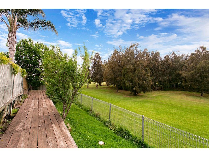 36 Shearwater Boulevard, Albion Park Rail NSW 2527