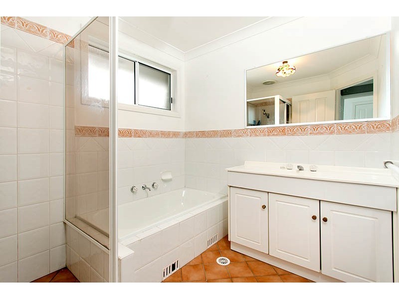 36 Shearwater Boulevard, Albion Park Rail NSW 2527