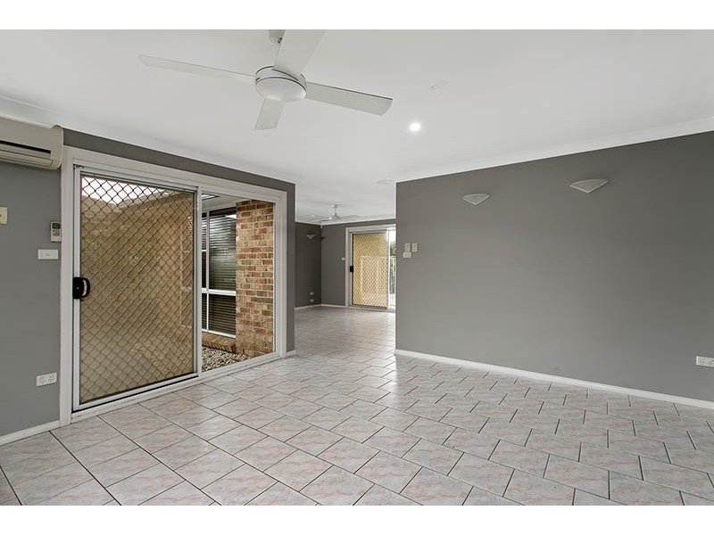 36 Shearwater Boulevard, Albion Park Rail NSW 2527