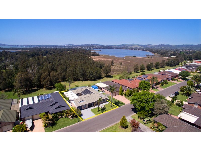 36 Shearwater Boulevard, Albion Park Rail NSW 2527