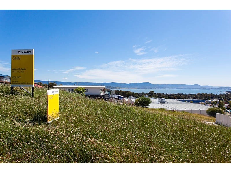 18a Falcon Street, Shellharbour City Centre NSW 2529